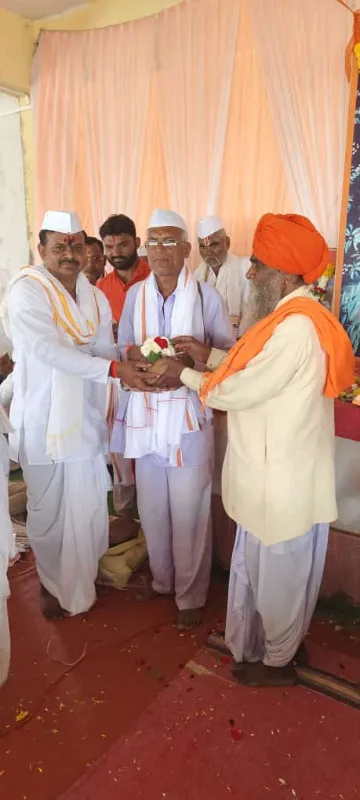 मान्यवरांचा सत्कार कार्यक्रम आयोजित